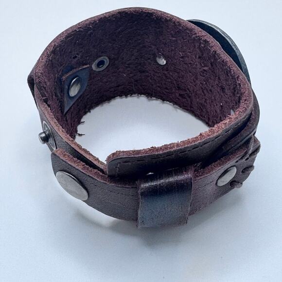 Molten Metal Leather INDIAN HEADDRESS Cuff Bracelet - Picture 4 of 5